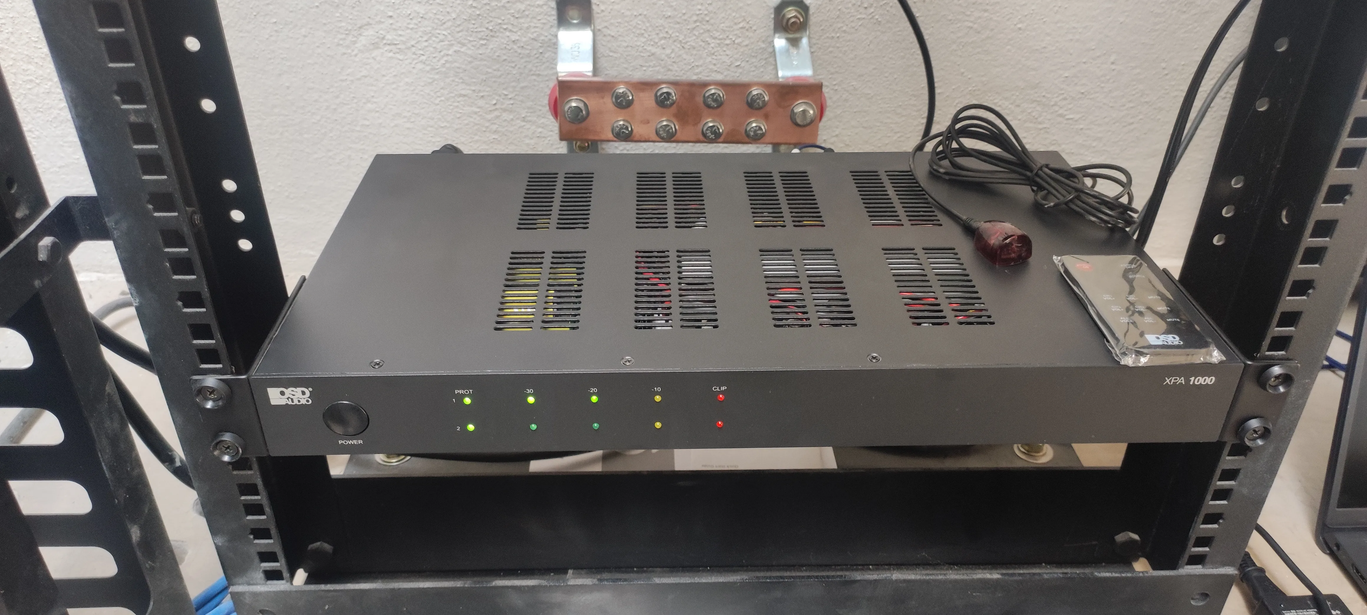 Instalación de Red Wi-Fi, Voz/Datos, PBX realizada por OLEACONTROLS
